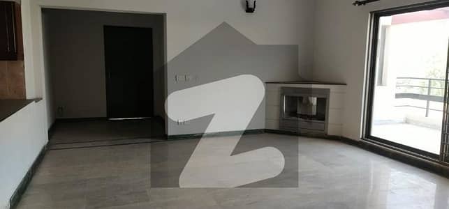 One Kanal Slightly Used Bungalow For Rent DHA Phase 4 Lahore.