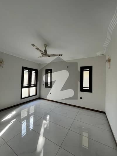 In DHA Phase 4 House For Sale Sized 300 Square Yards