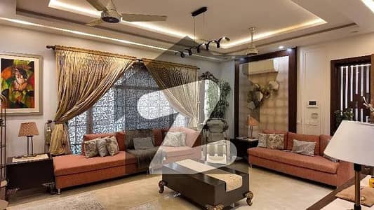 ڈی ایچ اے فیز 6 ڈیفنس (ڈی ایچ اے),لاہور میں 6 کمروں کا 1 کنال مکان 16.6 کروڑ میں برائے فروخت۔