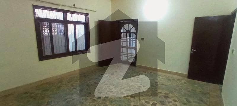 گلشنِ اقبال گلشنِ اقبال ٹاؤن,کراچی میں 3 کمروں کا 12 مرلہ بالائی پورشن 80.0 ہزار میں کرایہ پر دستیاب ہے۔ گلشنِ اقبال گلشنِ اقبال ٹاؤن,کراچی میں 3 کمروں کا 12 مرلہ بالائی پورشن 80.0 ہزار میں کرایہ پر دستیاب ہے۔