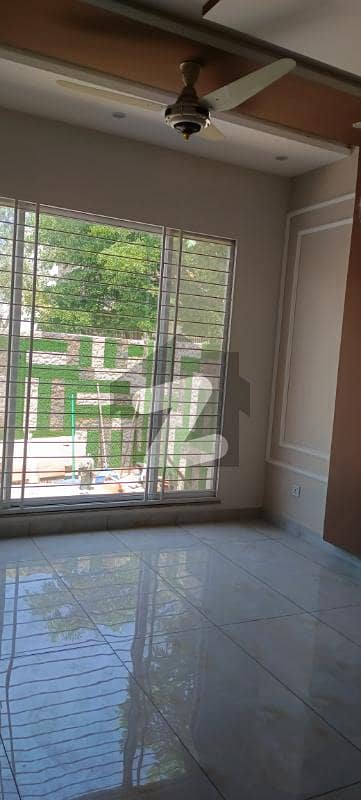 Dha Rahbar E Block Brand New House