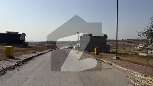 FOR SALE 10 MARLA PLOT
