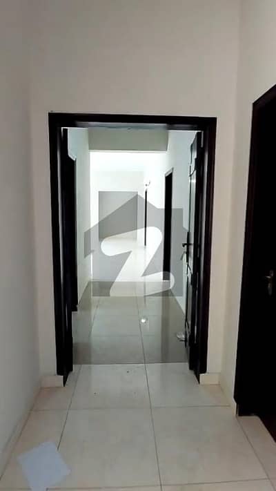 عسکری 11 عسکری,لاہور میں 3 کمروں کا 10 مرلہ فلیٹ 3.0 کروڑ میں برائے فروخت۔