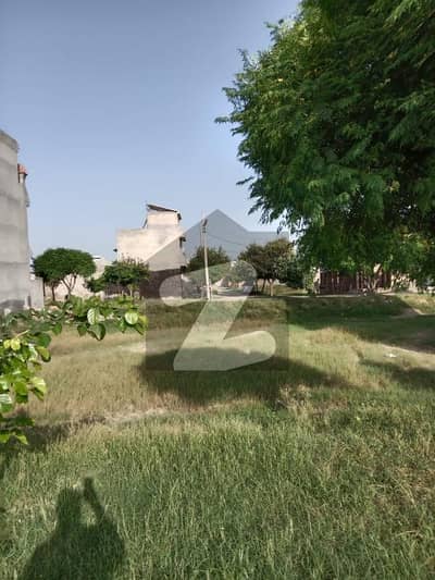 5 Marla Plot For Sale in B-Block Safari Gardens, Lahore 5 Marla Plot For Sale in B-Block Safari Gardens, Lahore
