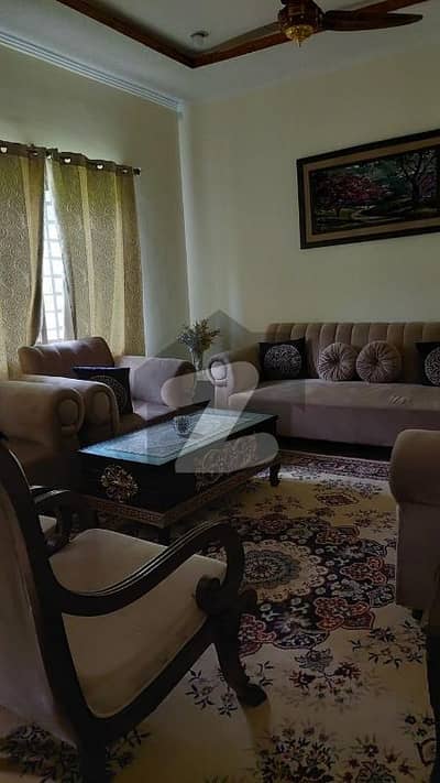 گلبرگ 3 گلبرگ,لاہور میں 5 کمروں کا 12 مرلہ مکان 4.1 لاکھ میں کرایہ پر دستیاب ہے۔