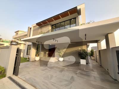 Architecture 5 Beds Solid Construction Bungalow For Sale