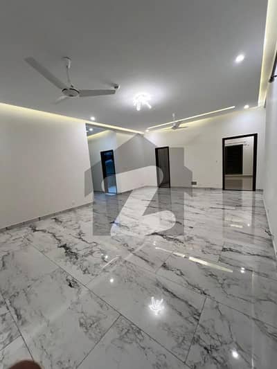 12 Marla 4 Bedroom Apartment Available For Rent In Askari 10 Sector S Lahore.