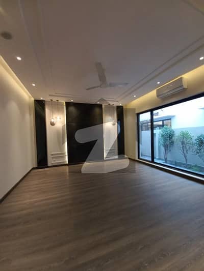 Peshawar Askari 6 , 10 Marla Brand New Apartment For Sale Near Park And Masjid Reasonable Price