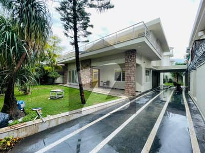 Prime Location Tiled Floor Compact House Only For Foreigners And Multinationals-