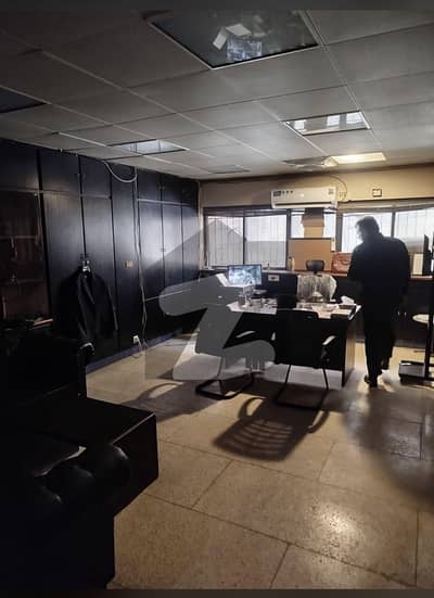 3 Bed With Attached Bath For Silent Commercial 3 Bed With Attached Bath For Silent Commercial