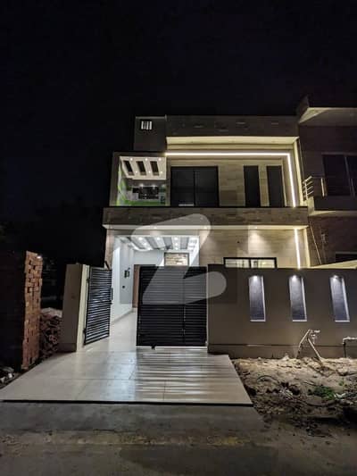لیک سٹی رائیونڈ روڈ,لاہور میں 3 کمروں کا 5 مرلہ مکان 2.53 کروڑ میں برائے فروخت۔