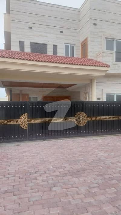 10 Marla Brand New House For Sale| Solid | Surface Ideal Location For Most Beautiful Family 10 Marla Brand New House For Sale| Solid | Surface Ideal Location For Most Beautiful Family