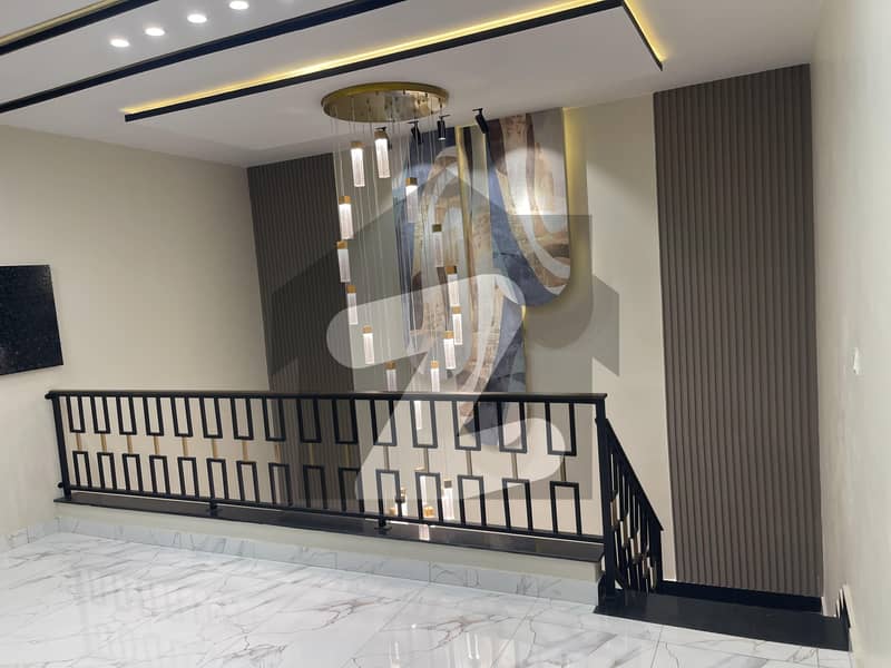 7 Marla Luxurious Designer house For SALE 7 Marla Luxurious Designer house For SALE