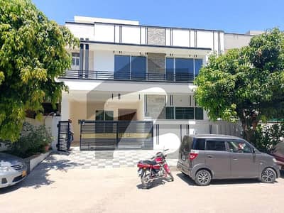 10 Marla Like New Double Storey House for Sale in E-11 (MPCHS), Islamabad 10 Marla Like New Double Storey House for Sale in E-11 (MPCHS), Islamabad