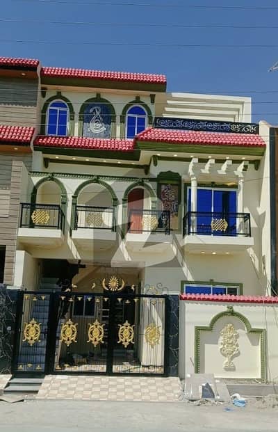 الاحمد گارڈن ہاوسنگ سکیم جی ٹی روڈ,لاہور میں 5 کمروں کا 5 مرلہ مکان 1.9 کروڑ میں برائے فروخت۔