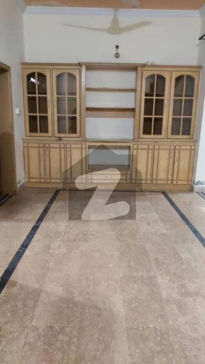 سی بی آر ٹاؤن فیز 1 - بلاک سی سی بی آر ٹاؤن فیز 1,سی بی آر ٹاؤن,اسلام آباد میں 4 کمروں کا 8 مرلہ بالائی پورشن 77.0 ہزار میں کرایہ پر دستیاب ہے۔ سی بی آر ٹاؤن فیز 1 - بلاک سی سی بی آر ٹاؤن فیز 1,سی بی آر ٹاؤن,اسلام آباد میں 4 کمروں کا 8 مرلہ بالائی پورشن 77.0 ہزار میں کرایہ پر دستیاب ہے۔