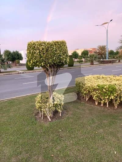 Bahria Orchard Plot No 198# Olca Possession Utility Paid For Sale