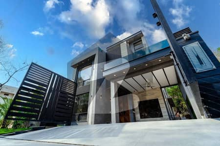 10 Marla Modran House Available For Rent in DHA Phase 6