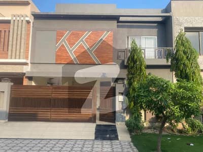 10 Marla House For Sale In Paragon City Lahore
