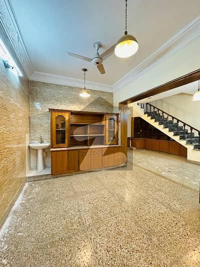 Double Storey House For Rent Vip Location