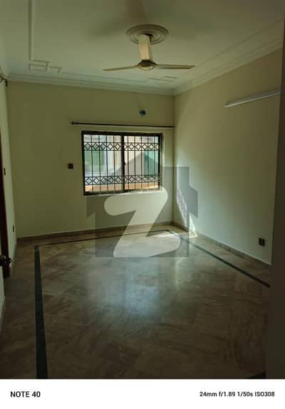 F11 apartment for rent 3bed d d tv l kitchen