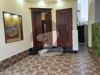 5 MARLA SPECIOUS HOUSE FOR SALE | PRIME LOCATION | NEAR TO PARK & MARKET