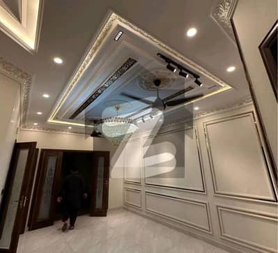 8 Marla Corner + Facing Park Triple Storey Brand New Luxury Modern All Original Picture Attached With Direct Meeting Available For Sale In Johar Town