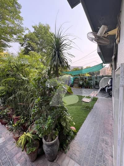 One Kanal Upper Portion For Rent in Model Town