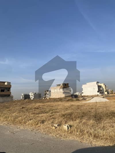 04 Marla Plot For Sale In G-13/1