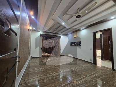 1 Kanal House Is Available For Sale Like New