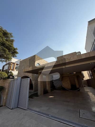 Luxurious 5 Bed Single Unit House