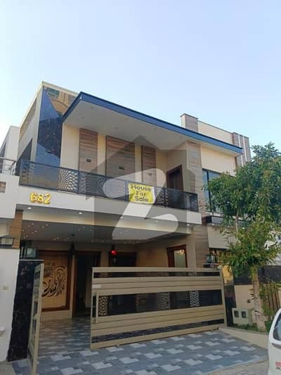 A Stunning Prime Location House Is Up For Grabs In Top City 1 - Block D Islamabad