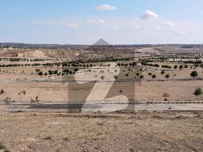 South Face One Kannal Plot Available For Sale