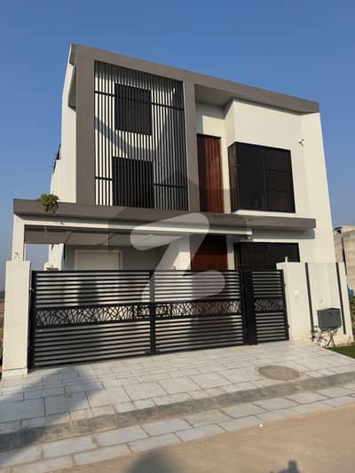 Prime Location House Available For Sale In DHA Phase 1 - Sector B1
