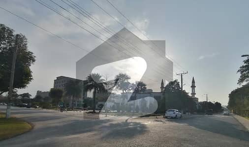 ازمیر ٹاؤن لاہور میں 5 مرلہ رہائشی پلاٹ 1.15 کروڑ میں برائے فروخت۔