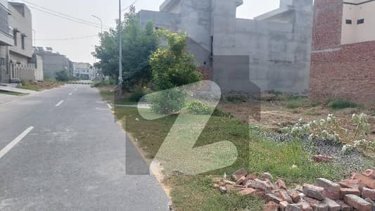 Model City 1 G Block 5 Marla Plot Good Location