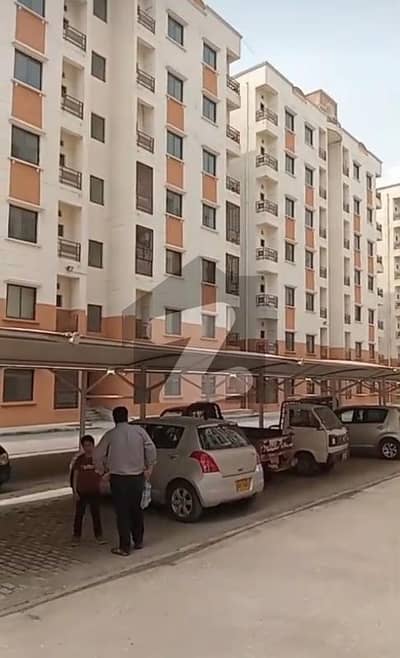 آئی ۔ 16/3 آئی ۔ 16,اسلام آباد میں 3 کمروں کا 7 مرلہ فلیٹ 1.2 کروڑ میں برائے فروخت۔