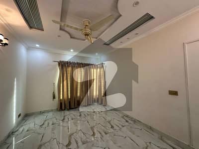 1 Kanal Well Maintained Owner Build Used House For Sale In Phase 4