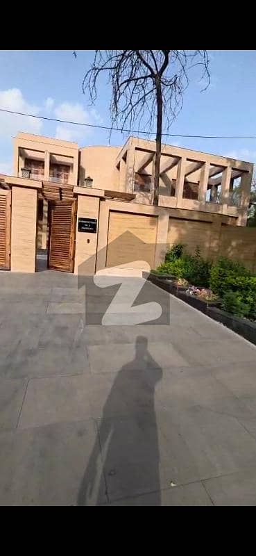 Prime Location 1300 Square Yards House In Stunning G-6/3 Is Available For sale