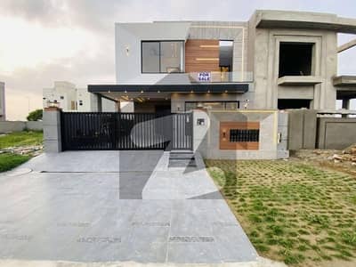 10 Marla newly construction modren design bungalow peaceful location
