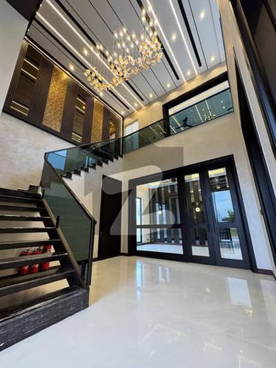 1 Kanal Luxury Semi Furnished House DHA Phase 7, Lahore. Near Dha Raya 10 kva solar installaed
