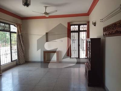 1 Kanal Upper Portion Is Available For Rent In Dha Phase 1 Near Masjid Chowk