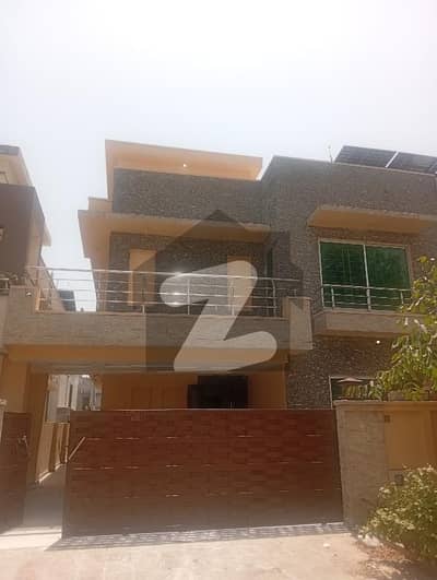 10 Single Unit 4 Bedrooms House Available For Rent