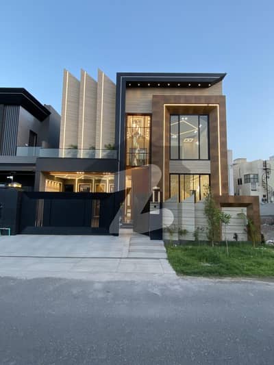 10 marla luxury house in royal orchard Multan
