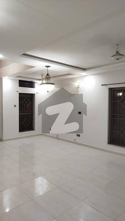 10 Marla Beautiful House Available For Rent Near To Giga Mall