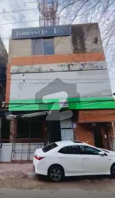 کچہ لارنس روڈ لاہور میں 10 مرلہ Studio عمارت 12.0 کروڑ میں برائے فروخت۔