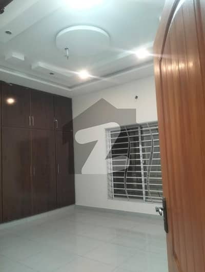 10 Marla Double Storey House For Rent Model Town B Block
