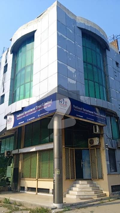 ڈی ایچ اے ڈیفینس لاہور میں 4 مرلہ Studio عمارت 10.0 کروڑ میں برائے فروخت۔