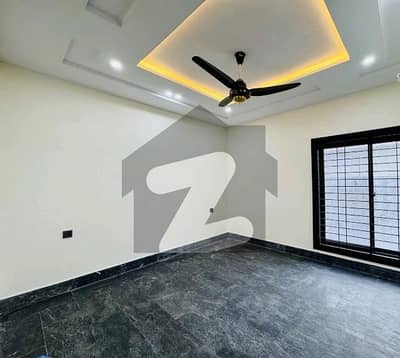 Prime Location A Centrally Located House Is Available For sale In Master City Housing Scheme