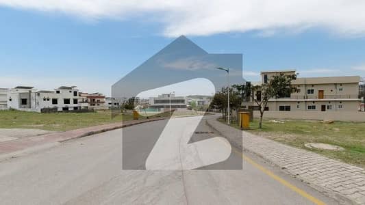 Ready To sale A Good Location Residential Plot 7 Marla In Bahria Town Phase 8 - Ali Block Rawalpindi